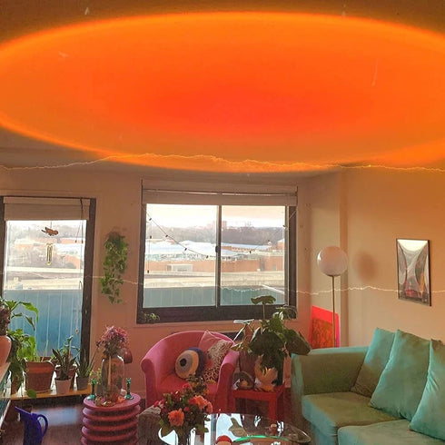 Sunset Lamp, Projector Sunset Light 10W LED Projection Night Light 180 Degree Rotation Romantic Rainbow Light USB Charging for Photography Party Home Living Room Bedroom Decor, Sunset Red