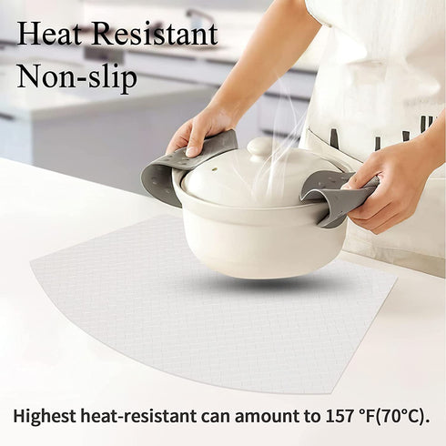 Homaxy Faux Leather Strip Woven Round Table Placemats, Set of 4 Heat Insulation Stain Resistant Non-Slip Table Mats for Kitchen Table, Washable Wipe Clean Fan Shape Wedge Place Mats, White