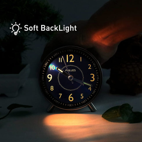 Analog Alarm Clock Battery Operated for Bedrooms Adults Kids Teens Bedside Non Ticking Alarm Clocks Metal No Snooze (Blue)