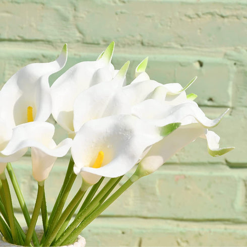 Mandy's 20pcs White Flowers Artificial Calla Lily Silk Flowers 13.4" for Home Kitchen & Wedding