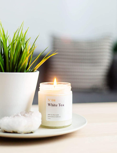 Mia's Co White Tea Scented Candle, Handmade with Natural Soy Wax and Cotton Wicks, 7.5 oz Minimalist Candle for Home, Long Lasting Burning for Stress Relief, Candle Gift for Women