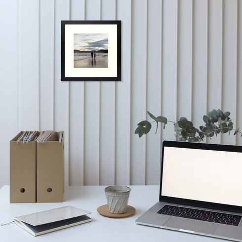Golden State Art, 12x12 Picture Frame for 8x8 Display Photos with Ivory Mat Swivel Tabs, Glass Wide Molding, Collage Square Frames Wall Display - Horizontal/Vertical (Black, 1 Pack)