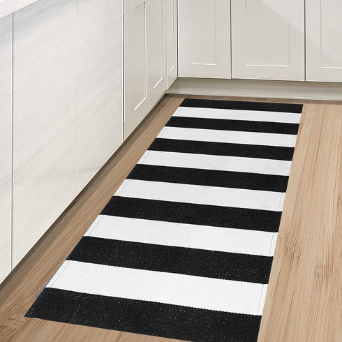 Seavish Black and White Striped Rug, 23.6" x 51.2" Indoor Outdoor Door Mat Welcome Mats for Front Door Layering Rug Front Porch Mat Rug Handmade Woven Rug Runner Farmhouse Rug Washable Throw Rugs