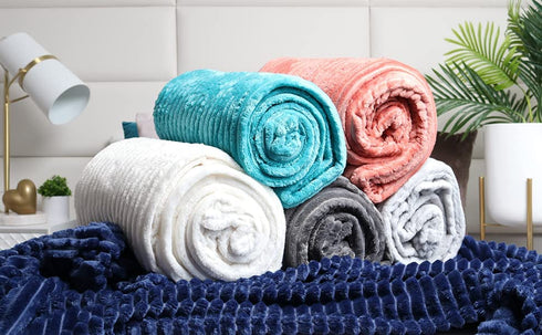 Nestl Fleece Blanket - Bed Blankets Queen Size - Soft Fuzzy Blanket - Lightweight Queen Blanket for Bed - Cut Plush Blanket - Light Grey Queen Size Blanket - 90x90 Inches