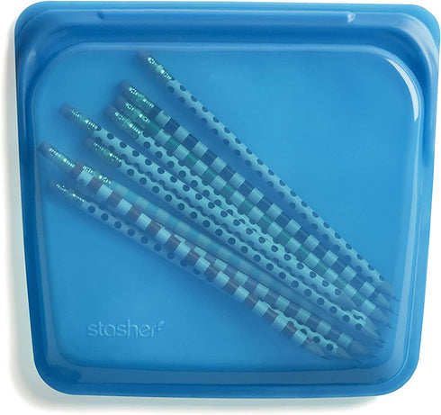 Stasher Platinum Silicone Food Grade Reusable Storage Bag, Blueberry (Sandwich) | Reduce Single-Use Plastic | Cook, Store, Sous Vide, or Freeze | Leakproof, Dishwasher-Safe, Eco-friendly | 28 Oz