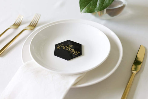 UNIQOOO 20 Pack Tint Black Hexagon Acrylic Place Card for Wedding | DIY Blank Acrylic Table Seating Cards, Escort Plates - Perfect for Dinner Parties Business Event