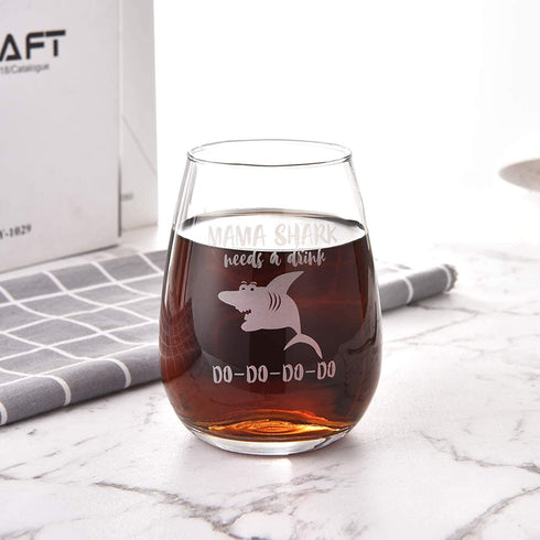 Wine Glass Baby Mama Shark Needs a Drink Do Do Novelty Wine Glass for Women with Sayings Funny Shark Gifts & Cup Accessories for Mom Mother Friends Funny Stemless Wine Glass