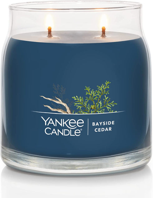 Yankee Candle Bayside Cedar Signature Medium Jar Candle