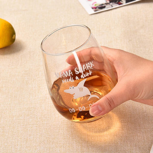 Wine Glass Baby Mama Shark Needs a Drink Do Do Novelty Wine Glass for Women with Sayings Funny Shark Gifts & Cup Accessories for Mom Mother Friends Funny Stemless Wine Glass
