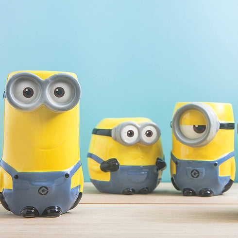 Zak Designs Despicable Me Minions Otto Unique 3D Sculpted Ceramic Coffee Mug, Collectible Keepsake Tea Mug for Hot Drinks (14 oz, Otto)
