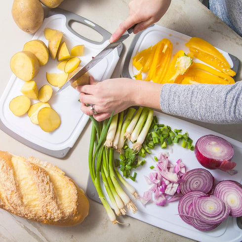 HOMWE Kitchen Cutting Board (3-Piece Set) - Juice Grooves with Easy-Grip Handles, Non-Porous, Dishwasher Safe - Multiple Sizes (Gray)