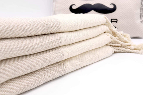 Turkish Hand Towel Set of 4 Herringbone Peshtemal Towel 100% Cotton 45x20 Light Weight Thin Quick Dry Hand Bath Hair Gym Face Tea Kitchen Dishcloth Set Decorative Towels for Bathroom (Cream)