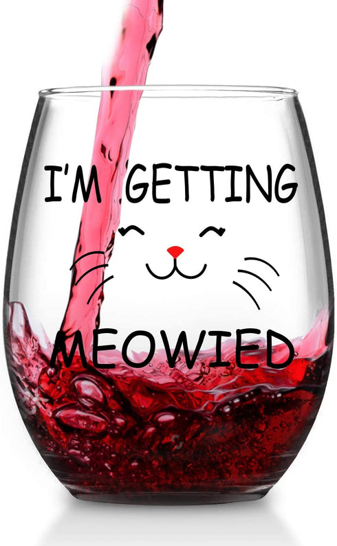 I'm Getting Meowied Stemless Wine Glass, Engagement Gift for Her Bride to Be Fiancee Women Cat Lover Friends Wedding Engagement Party Bridal Shower, Funny Wine Gift for Red White Wine, 15 Oz