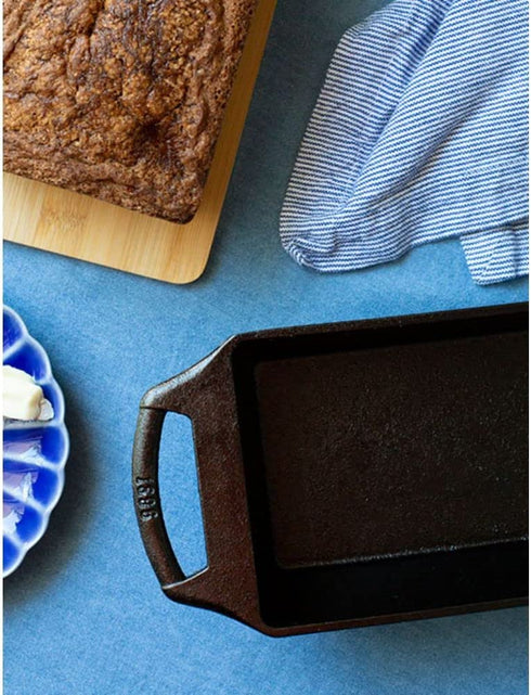 Lodge BW8LP 8.5 x 4.5 Inch Seasoned Cast Iron Loaf Pan, 8.5x4.5 Inch, Black