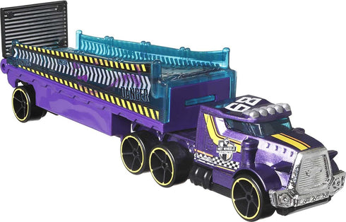 Hot Wheels Super Rigs, Transporter Vehicle with 1 Hot Wheels 1:64 Scale Car, Gift for Collectors & Kids Ages 3 Years Old & Up, styles may vary