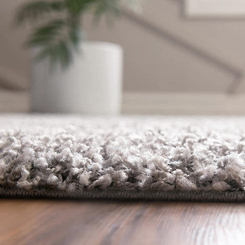 Unique Loom Solo Solid Shag Collection Area Modern Plush Rug Lush & Soft, 2 ft 2 in x 3 ft, Cloud Gray