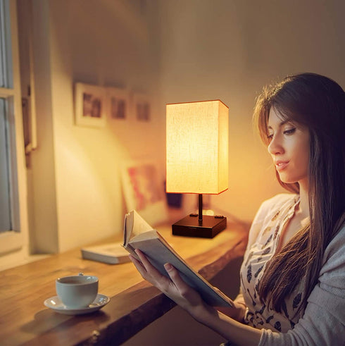 3-Way Touch Control Dimmable Bedside Lamp,Hansang Modern Table Lamp with 2 USB Charging Ports,2 AC Outlets,Nightstand Lamp Square Fabric Lampshade for Bedroom,Living Room,Dimmable LED Bulb Included
