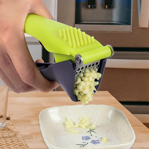 L&N Garlic tool with potato peeler, garlic mincer and crusher, in stainless style, effective and easy to clean