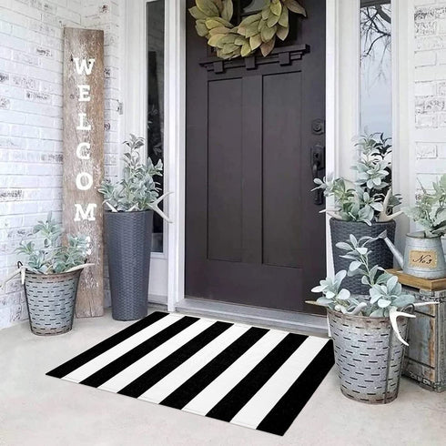 Black and White Outdoor Runner Rug 27.5'' x 43'',Washable Striped Layered Doormats Front Porch Rug Farmhouse Check Entrance Carpet for Welcome Mat/Indoor/Laundry Room