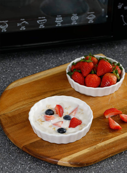 Sweese 509.001 Porcelain Round Ramekins for Baking, 6 Ounce Creme Brulee Dish, Set of 6, White