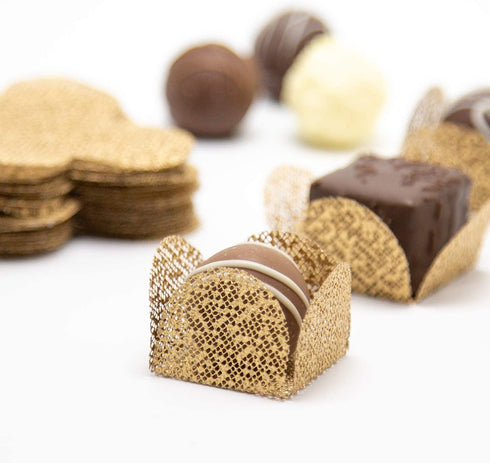 Truffilio Square Truffle Cups - Pack of 30 (30 Small, Gold)
