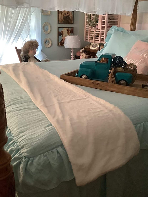 yuboo White Furry Table Runner, 15 x 72 Faux Fluffy Fur Fabric for Christmas/Holiday/Party Decoration, Bed/Dresser Top/Dinning Table/Shelf Decorations