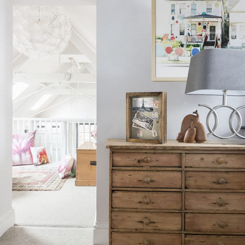 Love-KANKEI Shadow Box Frame 8x10 Shadow Box Display Case with Linen Back Memorabilia Awards Medals Photos Memory Box Carbonized Black