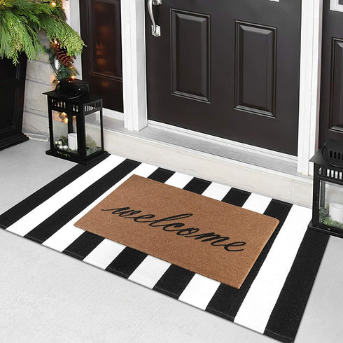 Seavish Black and White Striped Rug, 23.6" x 51.2" Indoor Outdoor Door Mat Welcome Mats for Front Door Layering Rug Front Porch Mat Rug Handmade Woven Rug Runner Farmhouse Rug Washable Throw Rugs