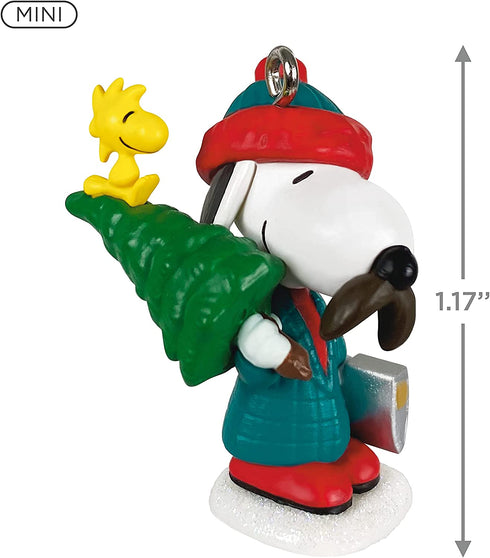 Hallmark Keepsake 1.26" Miniature Christmas Ornament 2021, Peanuts Winter Fun with Snoopy, Mini