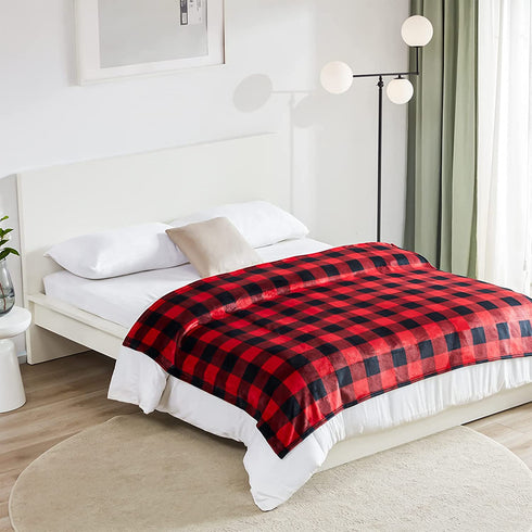 Touchat Fleece Throw Blanket, Buffalo Plaid Flannel Throw Blanket for Couch Sofa Bed, 50'' x 70'' Super Soft Warm Fuzzy Plush Blankets Decor, Lightweight Cozy Travel Camping Blanket (Red & Black)