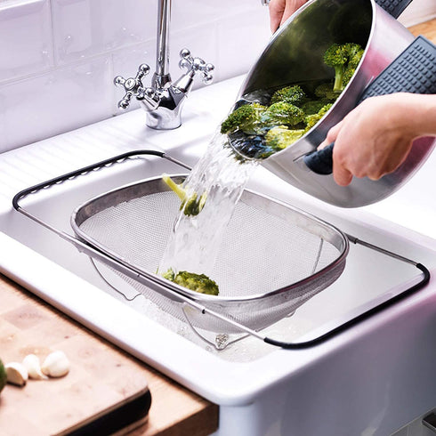 Over the Sink Colander, Stainless Steel Fine Mesh Expandable Oval Strainer Basket Colander with Rubber Grip Handles 6 Quart Colander For Kitchen Sink, Strain, Drain, Rinse Fruits, Vegetables