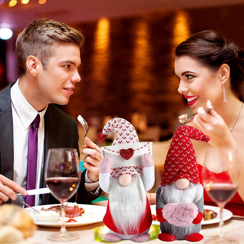 White Valentines Day Gnomes Decorations 2Pack Handmade Elf Plush Doll Heart Decor Mr and Mrs Scandinavian Tomte for White Day Table Ornament