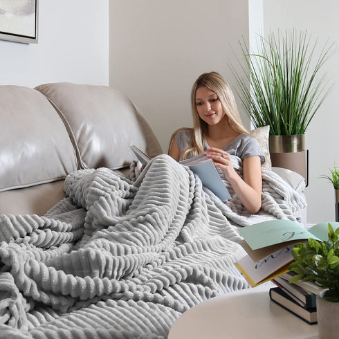 Nestl Fleece Blanket - Bed Blankets Queen Size - Soft Fuzzy Blanket - Lightweight Queen Blanket for Bed - Cut Plush Blanket - Light Grey Queen Size Blanket - 90x90 Inches