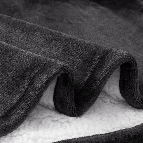 Dreamcountry Wearable Blanket for Kids, Oversized Sherpa Blanket Hoodie with Deep Pocket, Soft and Warm Blanket Sweatshirt with Comfy Sleeves, Gifts for Kid, Youth, Boys, Girls