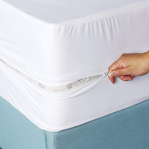 Utopia Bedding Waterproof Premium Zippered Mattress Encasement - Fits 12 Inches Mattress (Queen)
