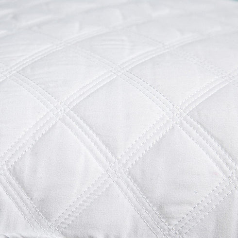 Lipo 18x18 Pillow Inserts Quilted- Set of 2 Up to 520GR Filling Throw Pillows Hypoallergenic - Bedding Square Pillows Luxury Decorative for Couch Bed Office Hotel (White, 18x18 Inch)