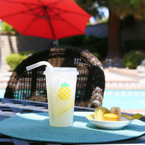 Party Hippo Disposable heavy duty Plastic Premium quality clear party Cups with Premium Lids 25 pack (16 oz)