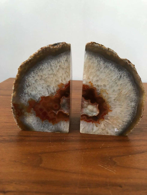 AMOYSTONE 1 Pair Natural Agate Book Ends Crystal Stone Cutting Polished Bookends Holder for Books Small 2-3 LBS