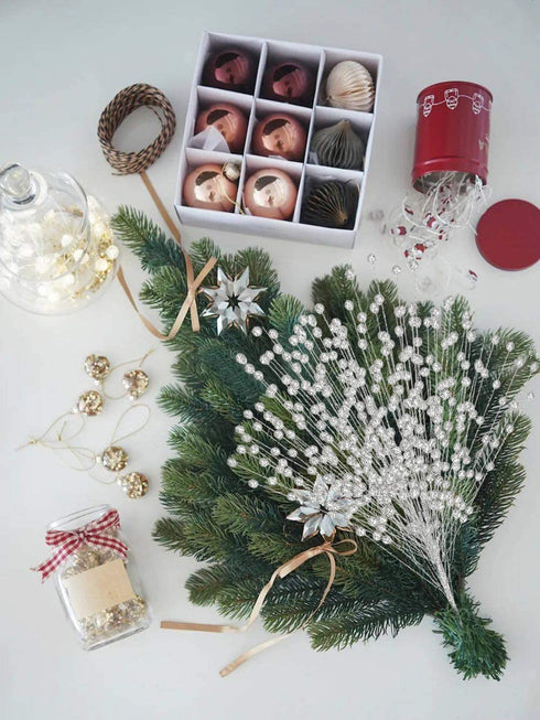 IDOXE Silver Berries,100Pack Artificial Stems Christmas Tree Decorations, Fake Christmas Picks Glitter Sticks DIY Wreath Crafts Gift Fireplace Holiday Home Decor, 11.8Inch (Silver)