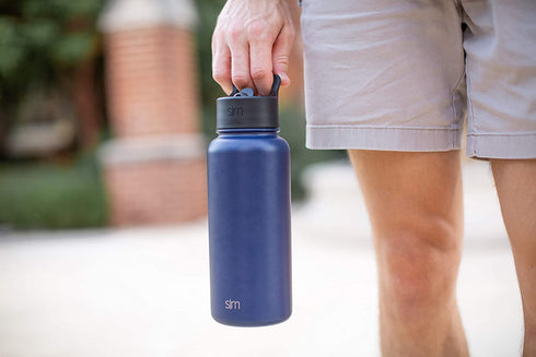 Simple Modern Water Bottle with Straw Lid Vacuum Insulated Stainless Steel Metal Thermos | Reusable Leak Proof BPA-Free Flask for Gym, Travel, Sports | Summit Collection | 22oz, Moonlight