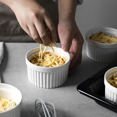 DOWAN 8 oz Ramekins - Ramekins for Creme Brulee Porcelain Ramekins Oven Safe, Classic Style Ramekins for Baking Souffle Ramekins Bowls, Set of 6, White