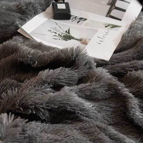 XeGe Faux Fur Throw Pillow Cases Plush Shaggy Ultra Soft Pillow Cover Fluffy Crystal Velvet Decorative Pillowcases Zipper Closure,Set of 2(Standard, Dark Gray)