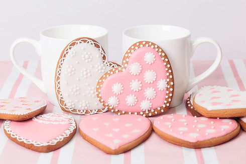 Fox Run Heart Shaped Cookie Cutters, 5-Piece Set with Storage Tin Included, Stainless Steel