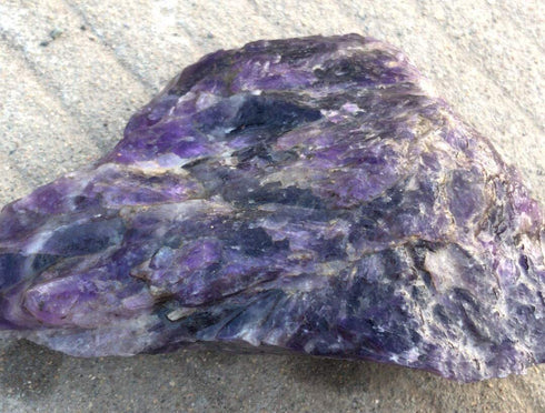 Luckeeper 4 PCS 2" Amethyst Crystals and Healing Stones