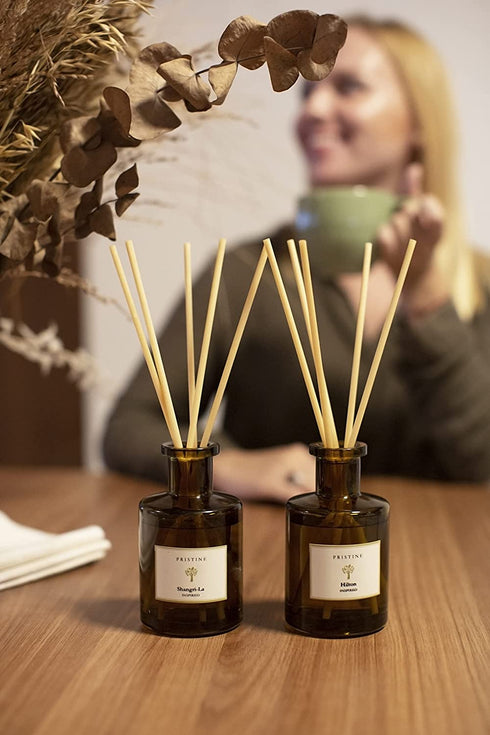 Inspired by Ritz-Carlton Hotel Reed Diffuser for Home | Fresh Strawberry, Vanilla, Musk Oil Reed Diffuser & Reed Diffuser Sticks| Essential Oil Reed Diffuser Set | Office Decor Fragrance Diffuser Reed