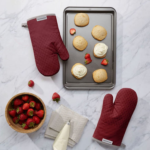 KitchenAid Asteroid Oven Mitt Set, Boysenberry