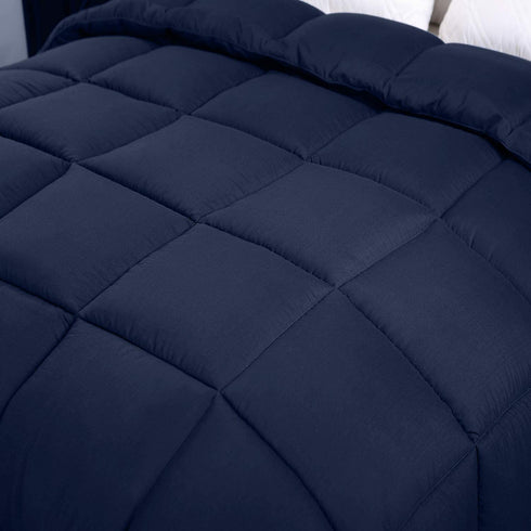 Utopia Bedding All Season 250 GSM Comforter - Soft Down Alternative Comforter - Plush Siliconized Fiberfill Duvet Insert - Box Stitched (King/Cal King, Navy)