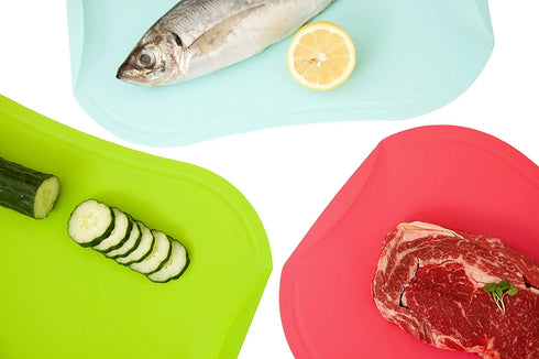 doblé Non-Scratch Flexible Cutting Board for Chopping, Scratch Free Juice Grooves with Easy Grip Handle, Non-Slip Dishwasher Safe for Kitchen (Large (15.6" x 10.7"), Blue gray)