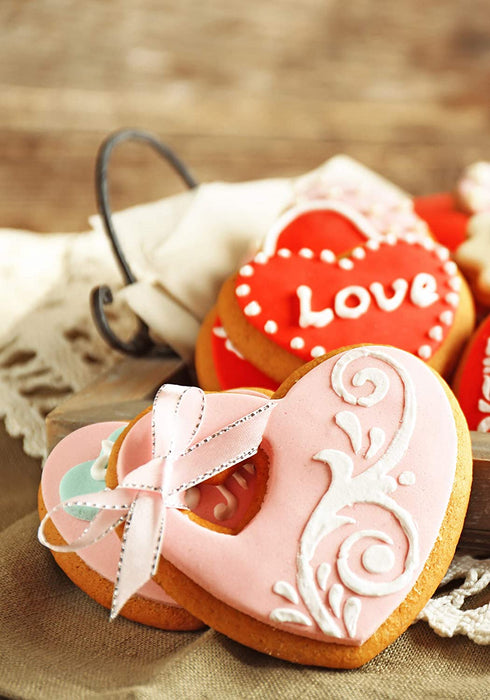 Fox Run Heart Shaped Cookie Cutters, 5-Piece Set with Storage Tin Included, Stainless Steel