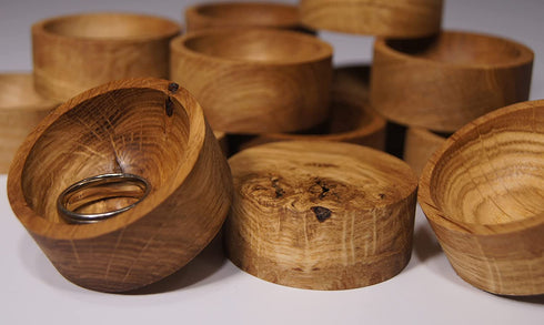 Oak Wood Ring Dish, Round Wooden Ring Holder For Men & Women, Safe Place Storage, Personal Jewelry Organizer Bowl, Bedside Sink & Shower Vanity, Hardwood Trinket Tray, Bathroom Kitchen Bedroom Desk Table & Counter Organizer, Wedding Groomsmen Bridesmaid A